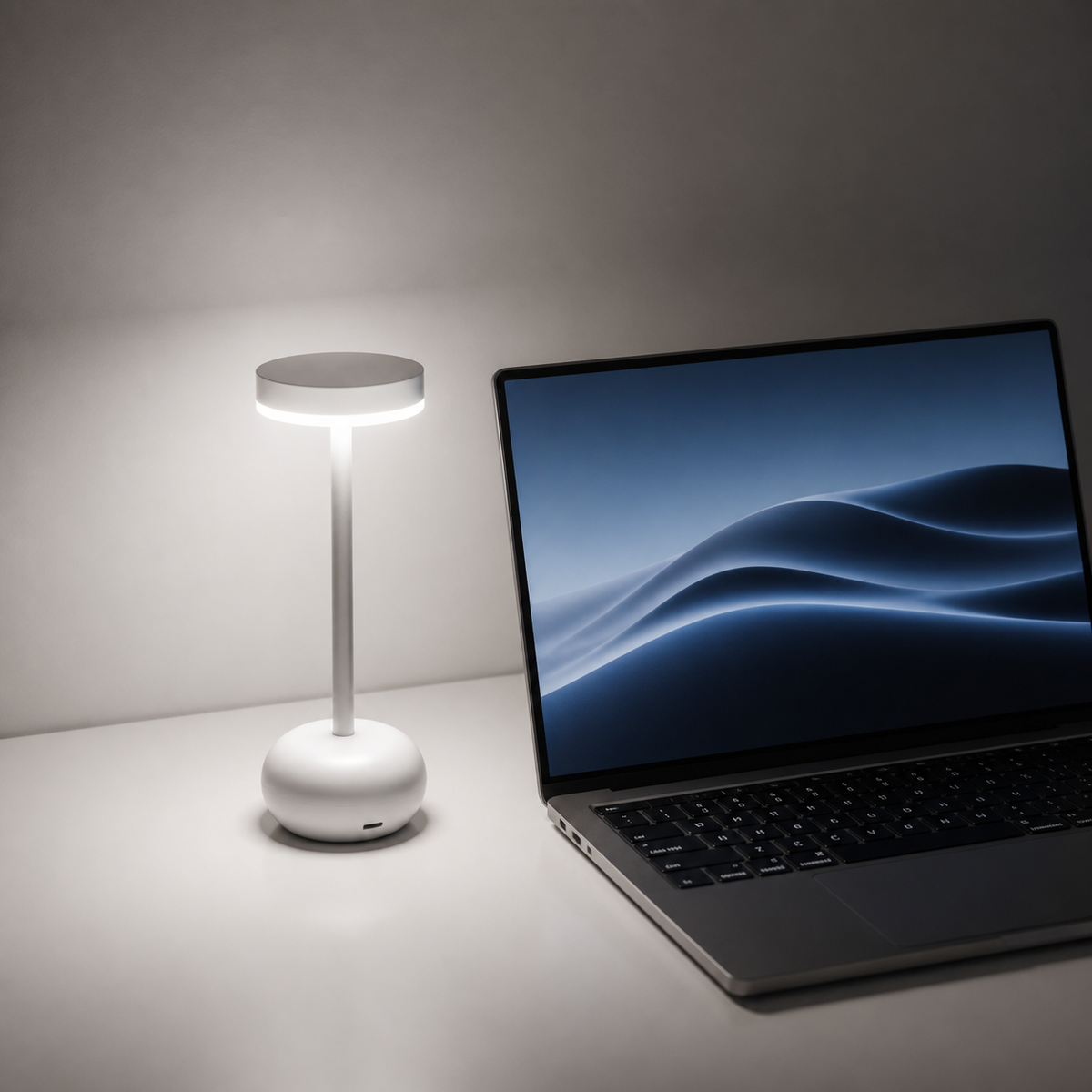 Steel Bistro – Rechargeable Table Lamp
