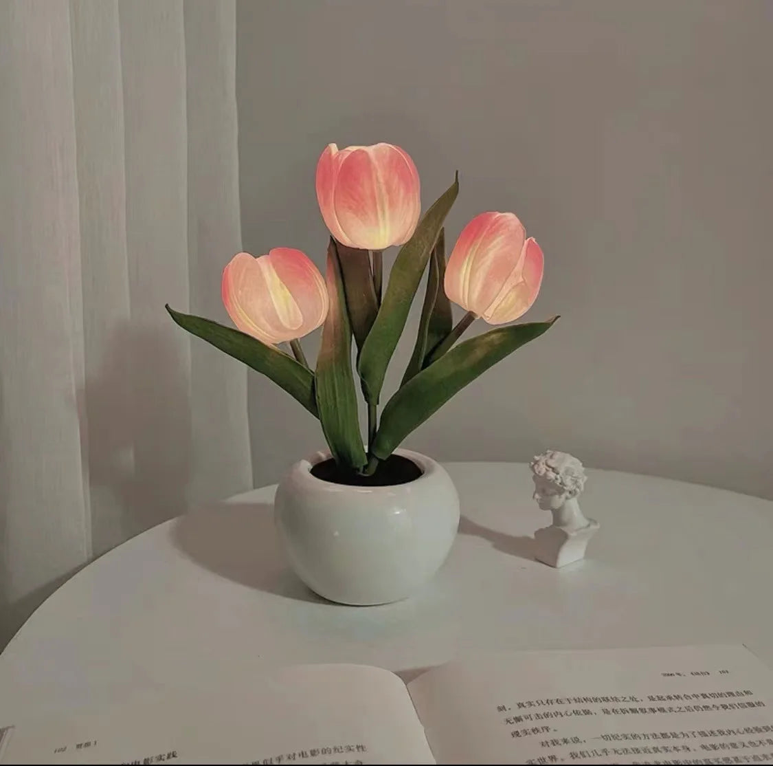 
TulipGlow Ceramic Tulip Lamp - Pink