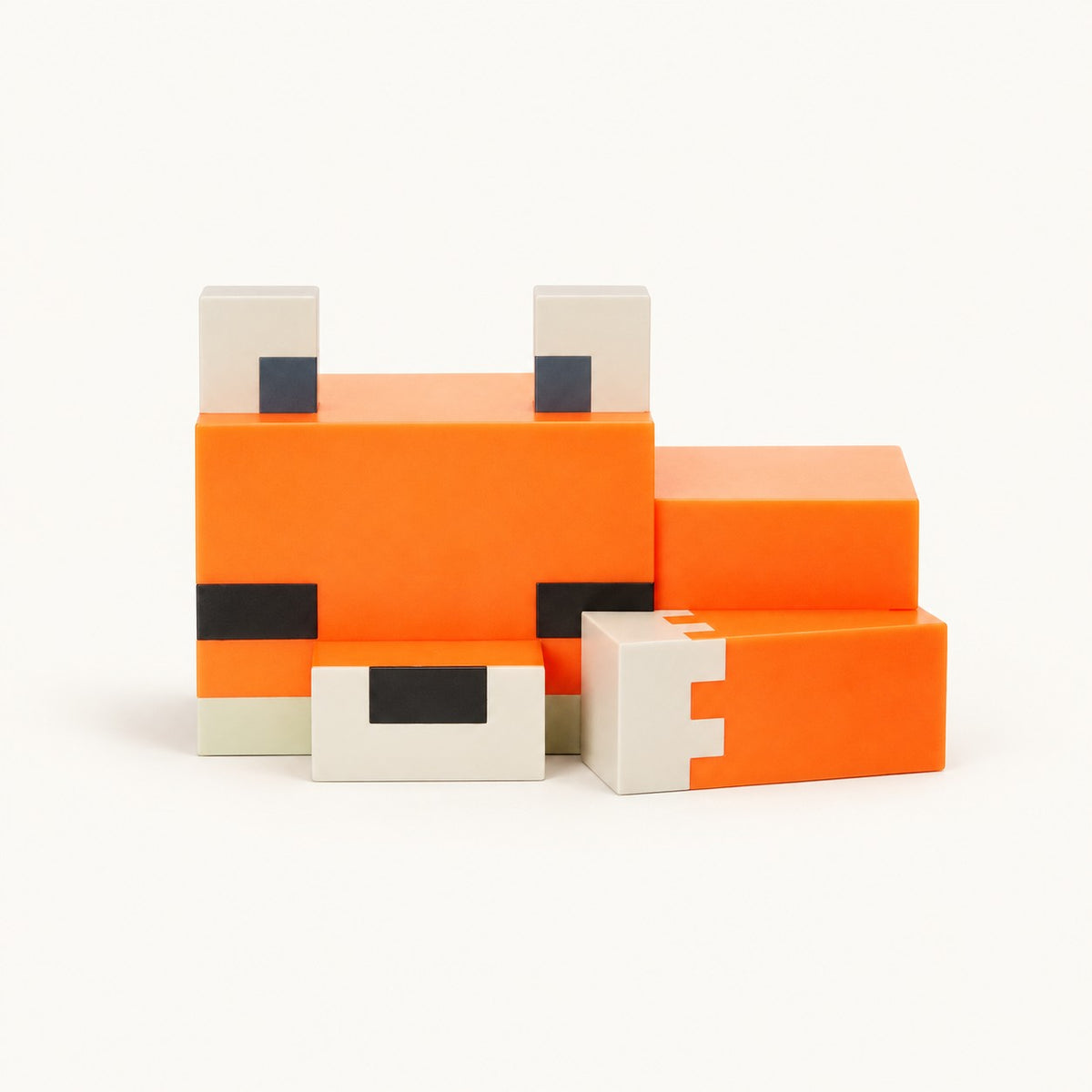 ObiPixel – Blocky Fox Night Lamp - studio view