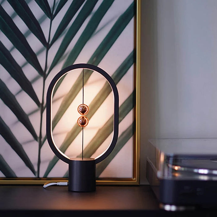 Magnetic Balance – USB LED Table Lamp