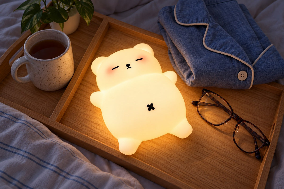 ObiSnores – Snoring Bear Night Lamp with the light switched on