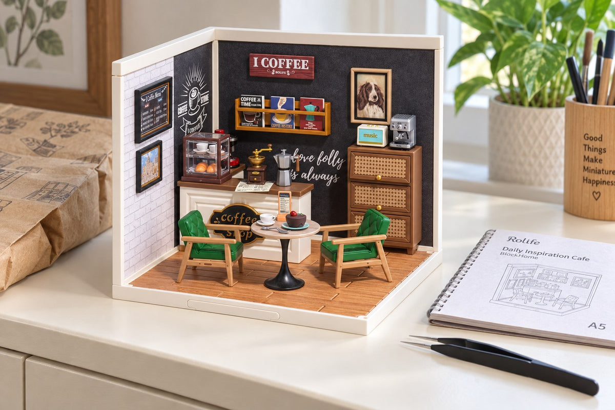 Corner Café – Miniature Shop Building Block Set with LED with the light switched off