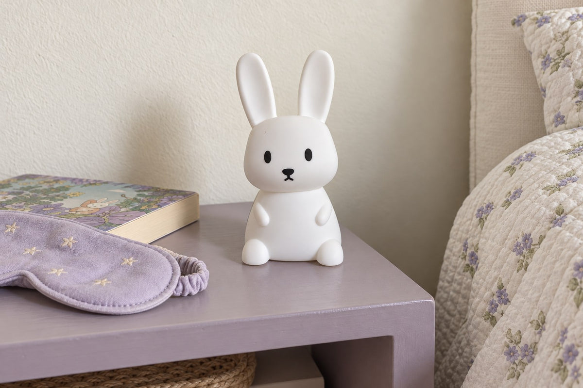 ObiHush – Silicone Rabbit Night Lamp with the light switched off