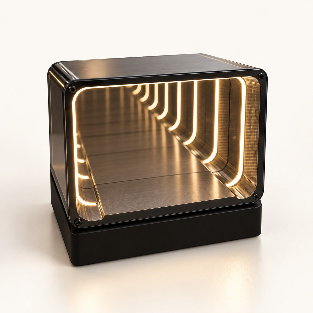 Infinity Tunnel – 4D Quantum Infinity Tunnel Lamp - studio view