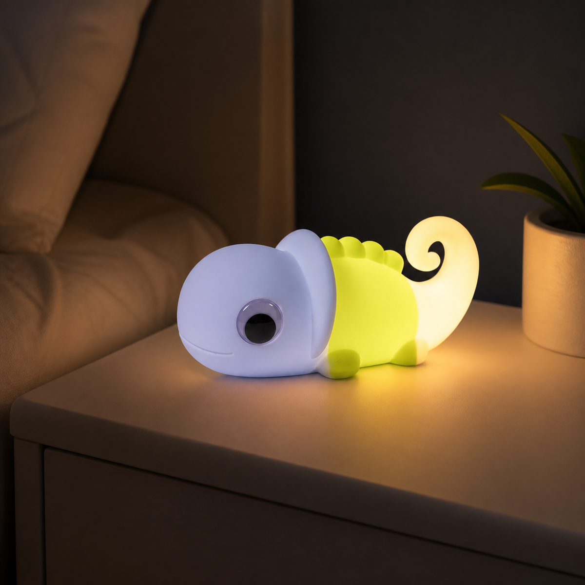 ObiZoo — Chameleon in a room setting