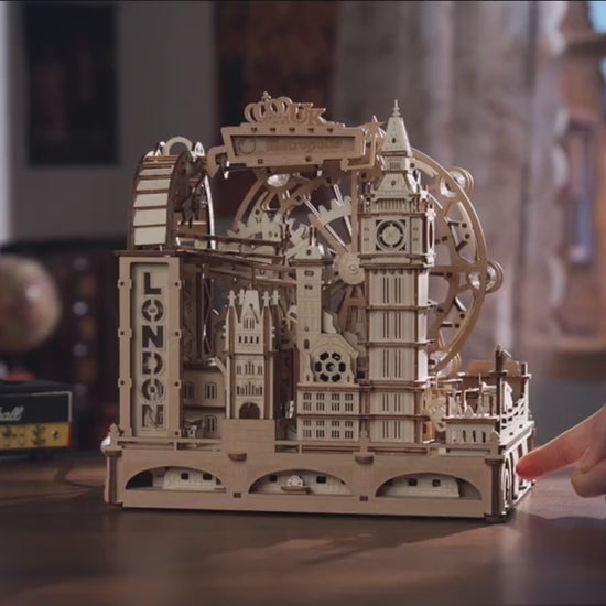 London Marble – Wooden Marble Run Kit with Lights