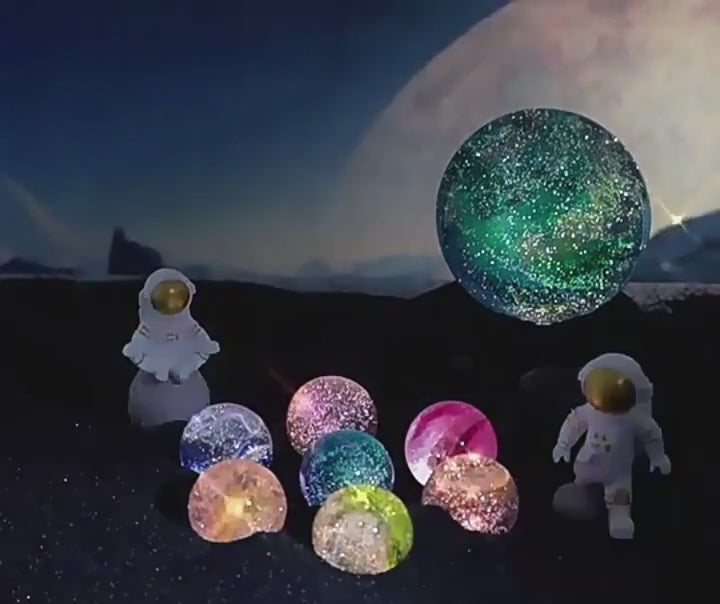 
Glass Planet – Glass Planet Ball Lamp