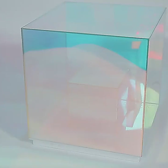 Hologram Prism – Decorative Acrylic Sculpture Lamp