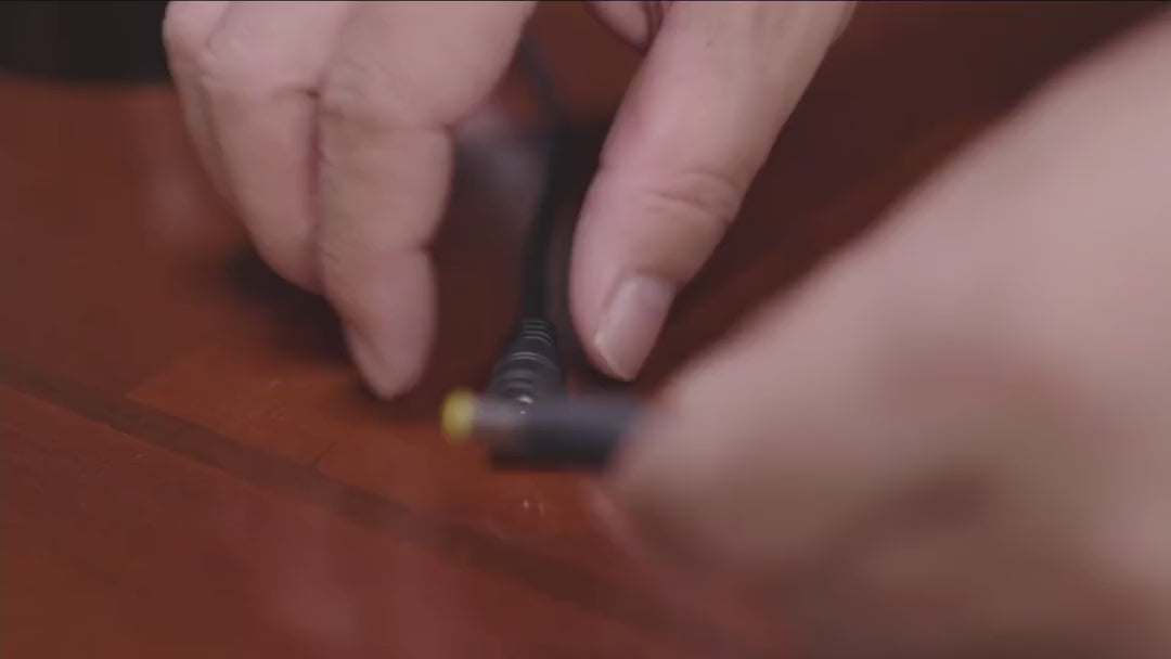
Floating Edison – Levitating LED Lamp