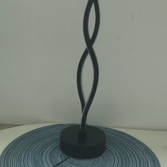 Silk Ribbon – Color-Changing Metal Desk Lamp
