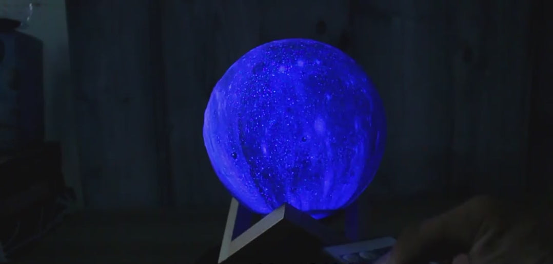 
Galaxy Moon – 16-Color Galaxy Moon Lamp