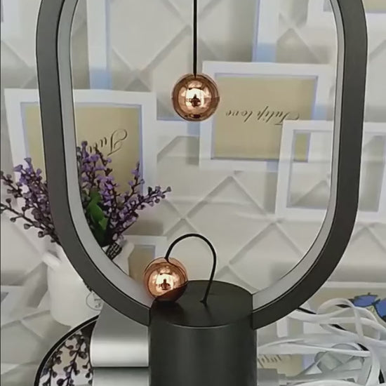 Magnetic Balance – USB LED Table Lamp